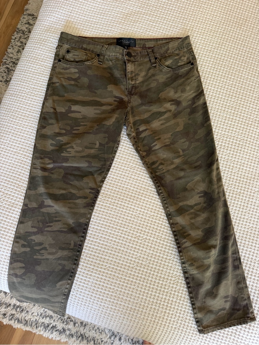 Sanctuary - Low Rise Cropped Slim Straight Camo Pants  - Olive/Brown